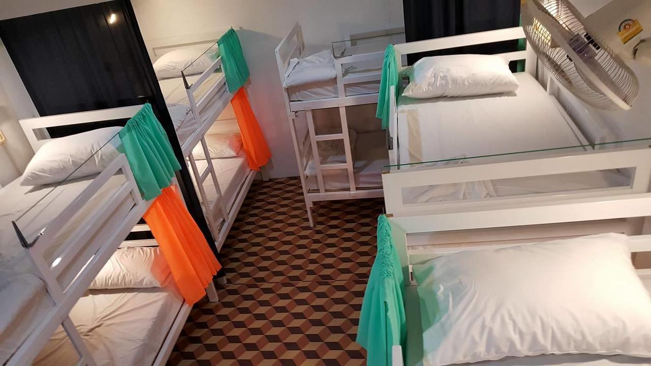 S-Space Hostel Chatuchak Bangkok Esterno foto